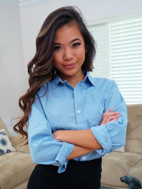Vina Sky Office Skirt Hiked Up For A Deep Couch Fuck