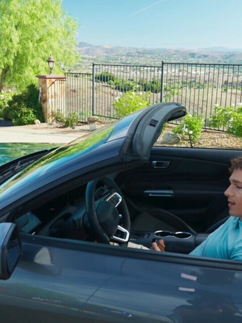 Leilani Li Fucked Hard On A Convertible In The Hills 5