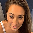Eva Lovia